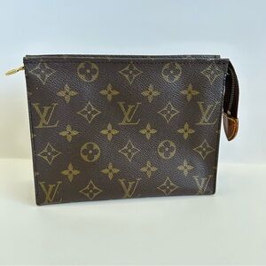 Louis Vuitton  Monogram toiletry Bag